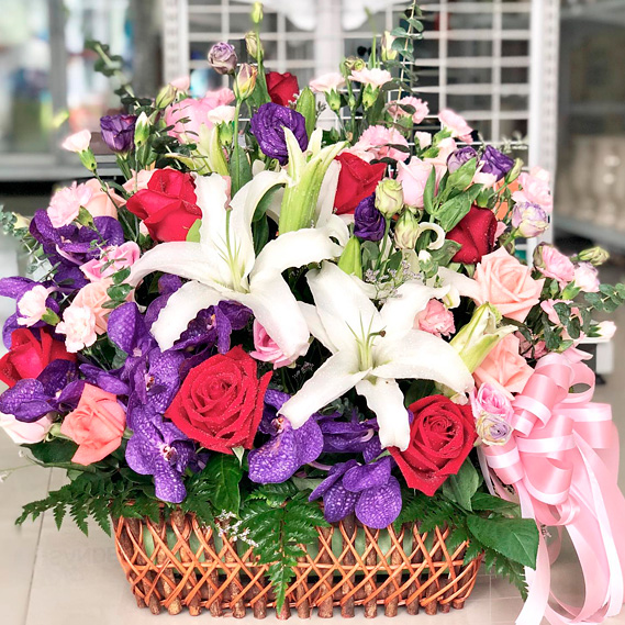 Цветы в корзинах | Доставка цветов на Самуи